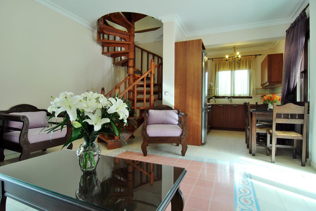Kerveli Luxury Villa Exterior photo